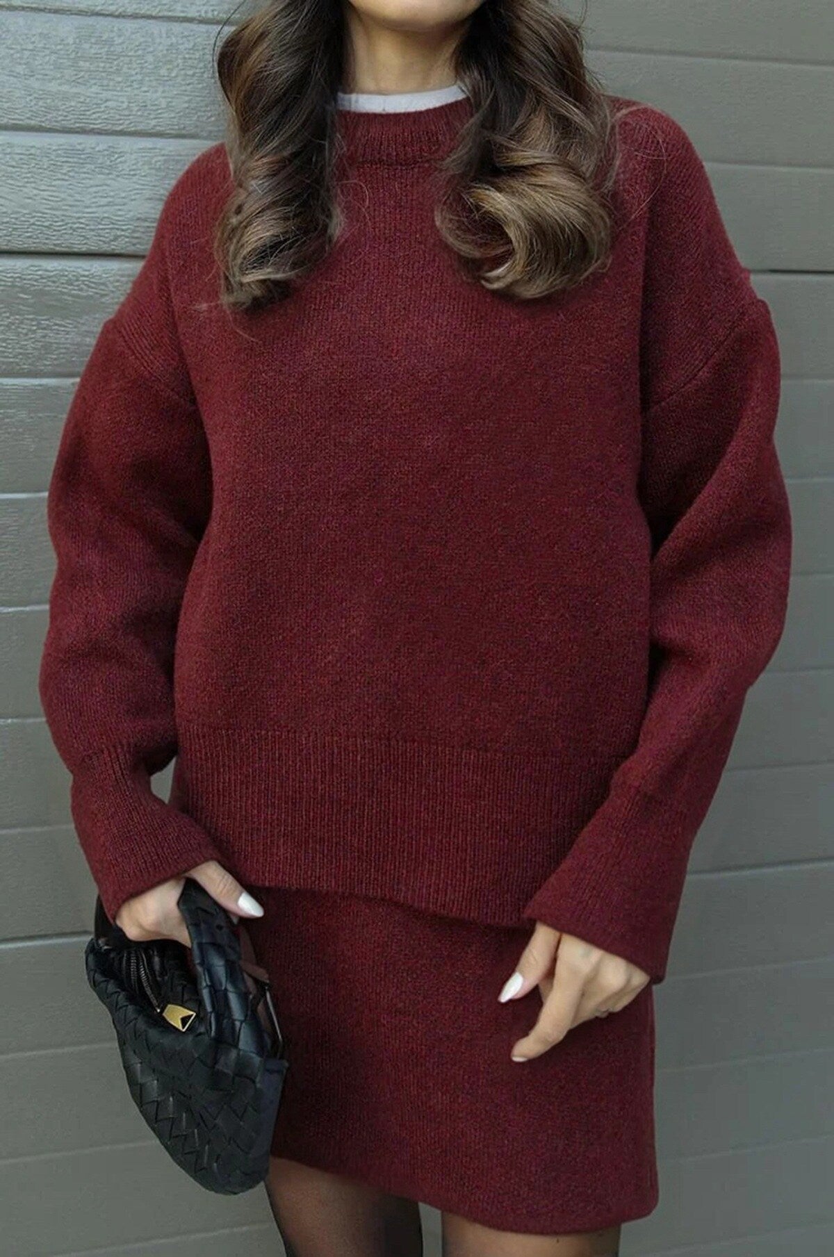 Conjunto de saia e camisola de malha