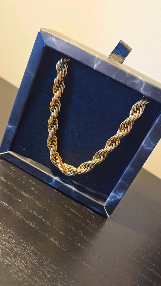 Colar Feminino em Aço Inoxidável – Estilo Cordão Torcido