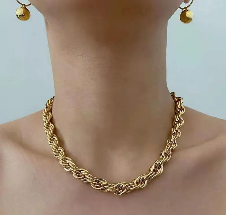 Colar Feminino em Aço Inoxidável – Estilo Cordão Torcido