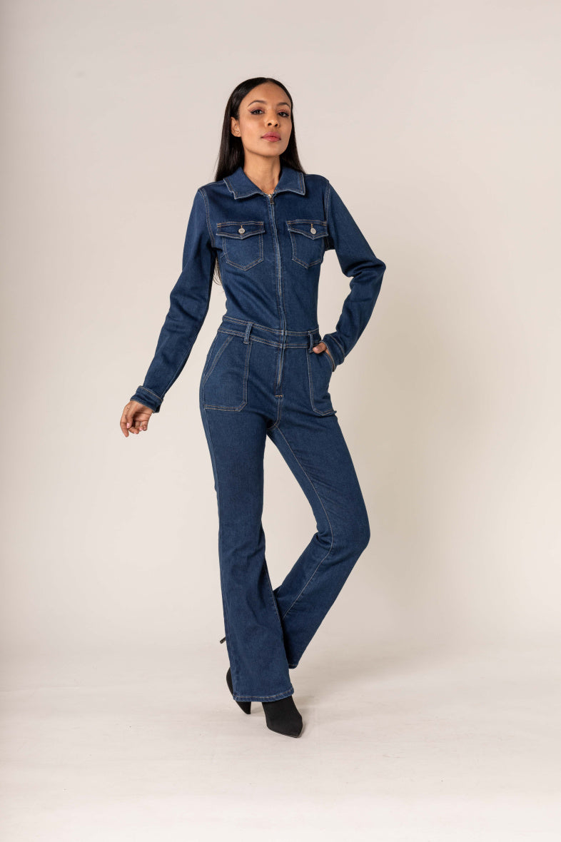 Macacão bootcut de manga comprida